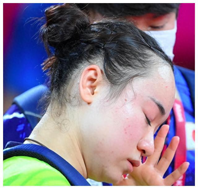 法国队力克印尼队，马琳点燃赛场