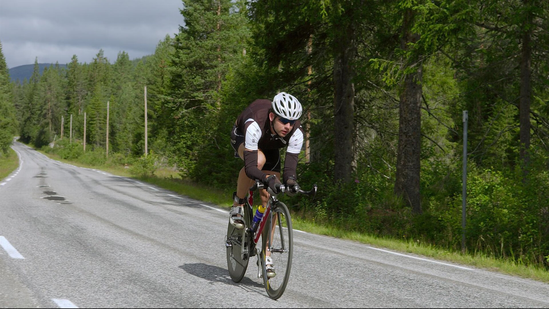 东方战术密码,萨拉赫的爆发与中国式防守哲学如何重塑那不勒斯之战