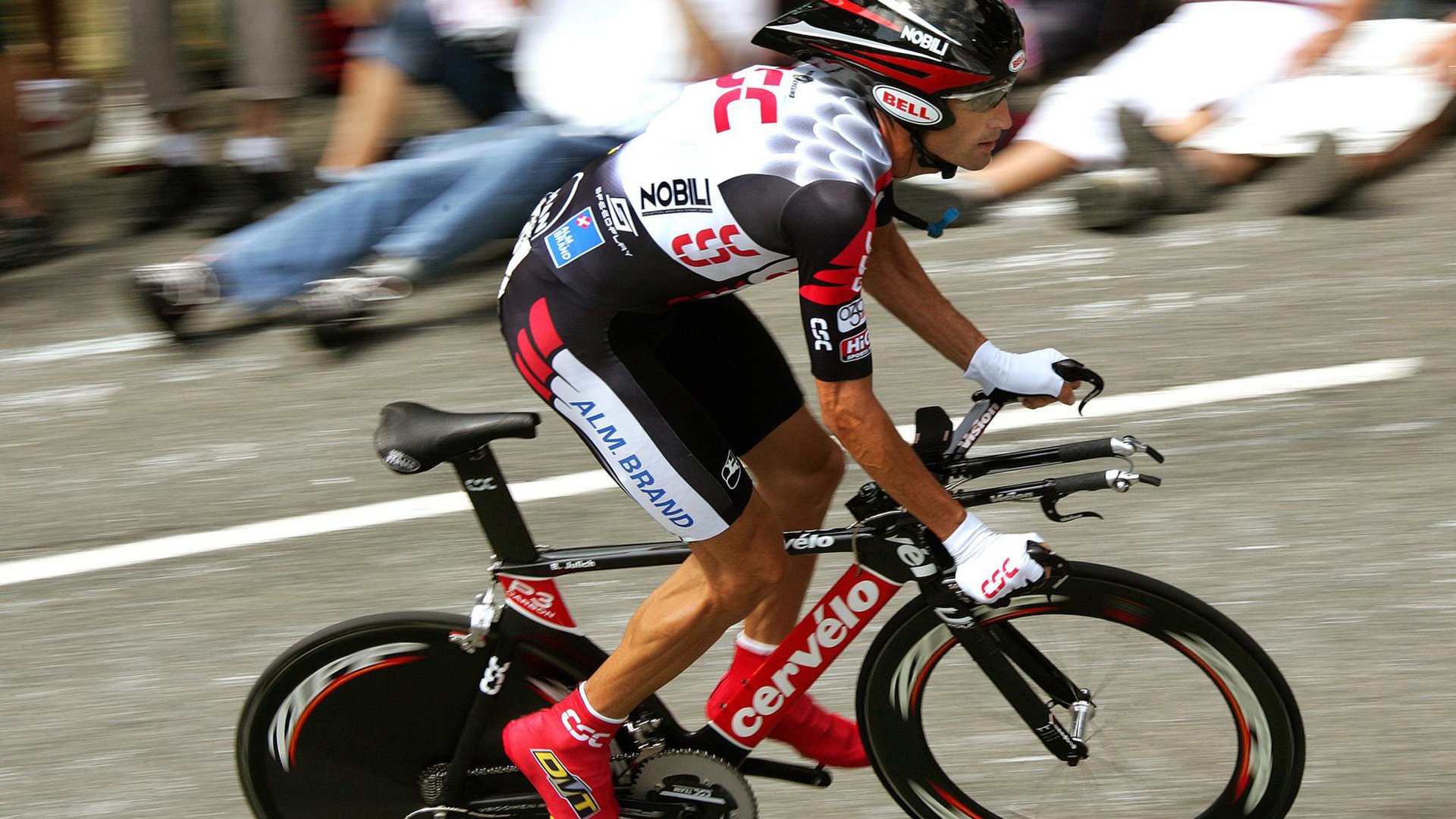 冰与火的对决，吉林队团队篮球压制湖人，拉文末节封神定乾坤