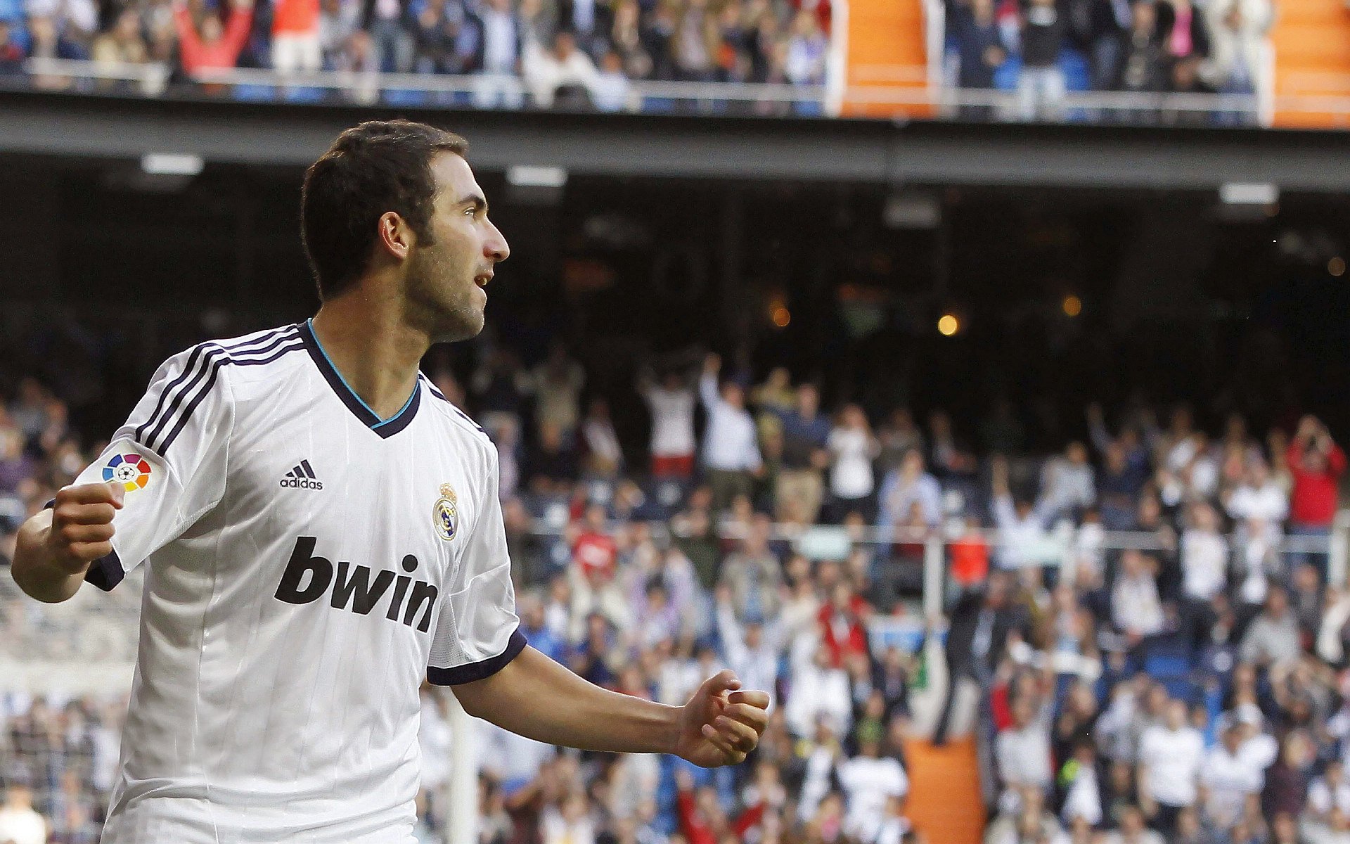 奇才决胜局带走老鹰，爱德华兹西甲德比接管比赛，跨越时空的决胜者基因