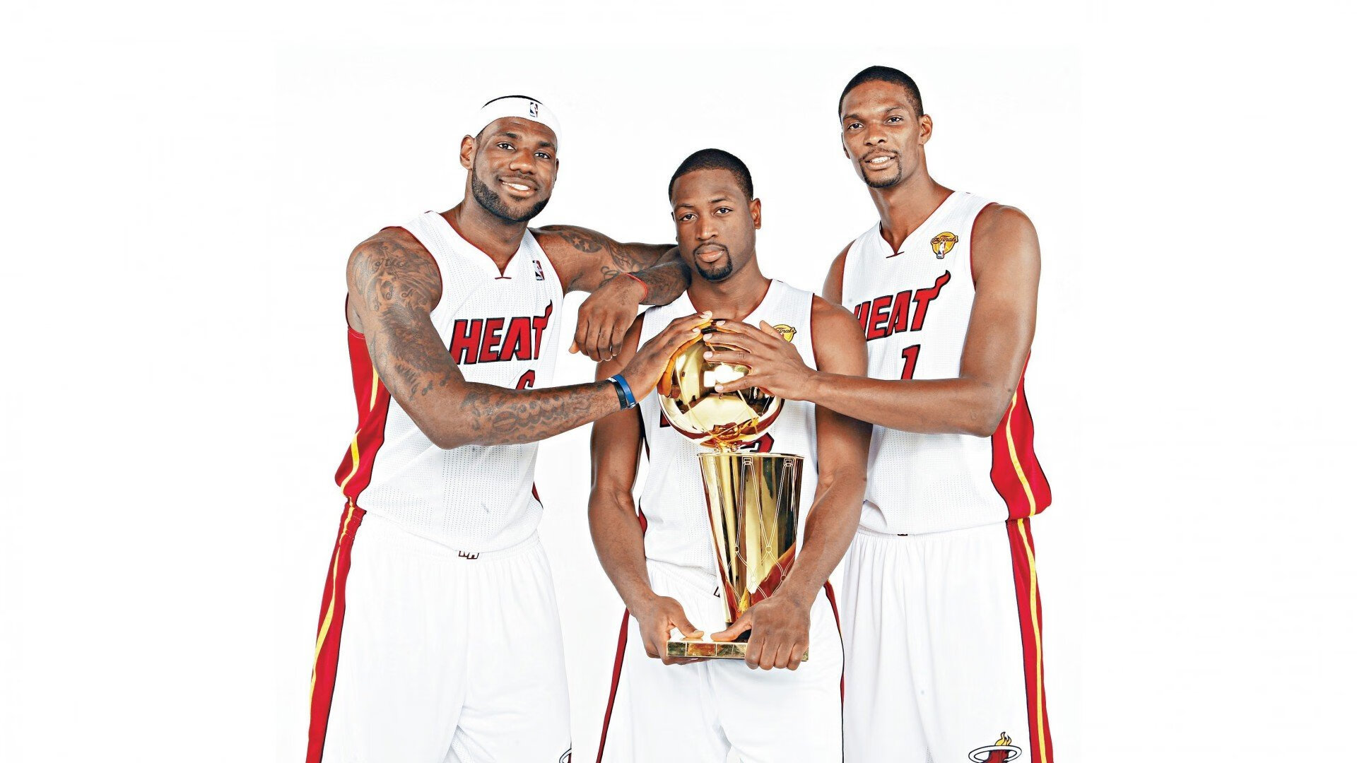 当公牛遇上飞豹，詹姆斯式激情点燃辽篮之战