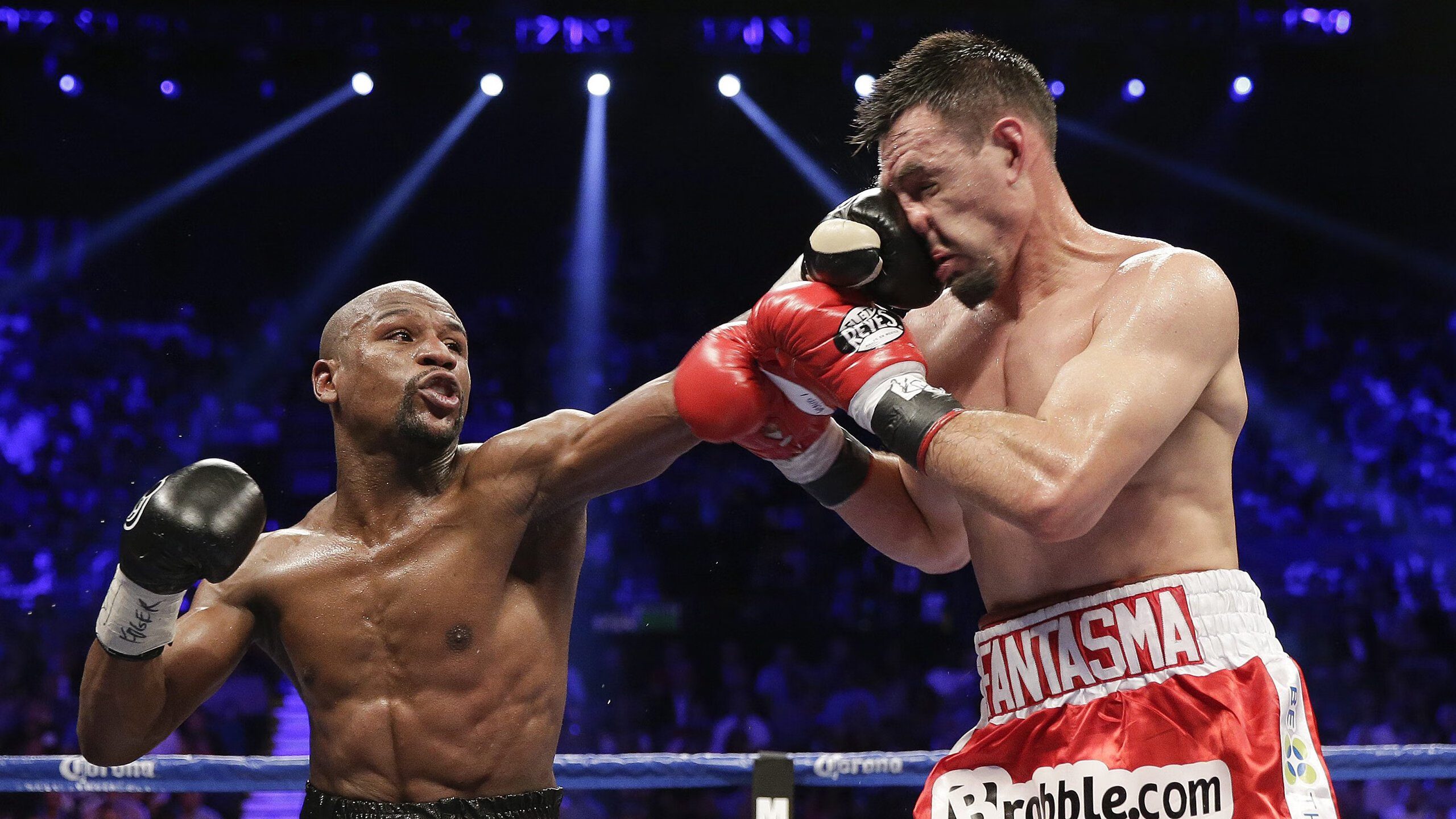 梅赛德斯轻取红牛二队，佩雷兹惊艳四座